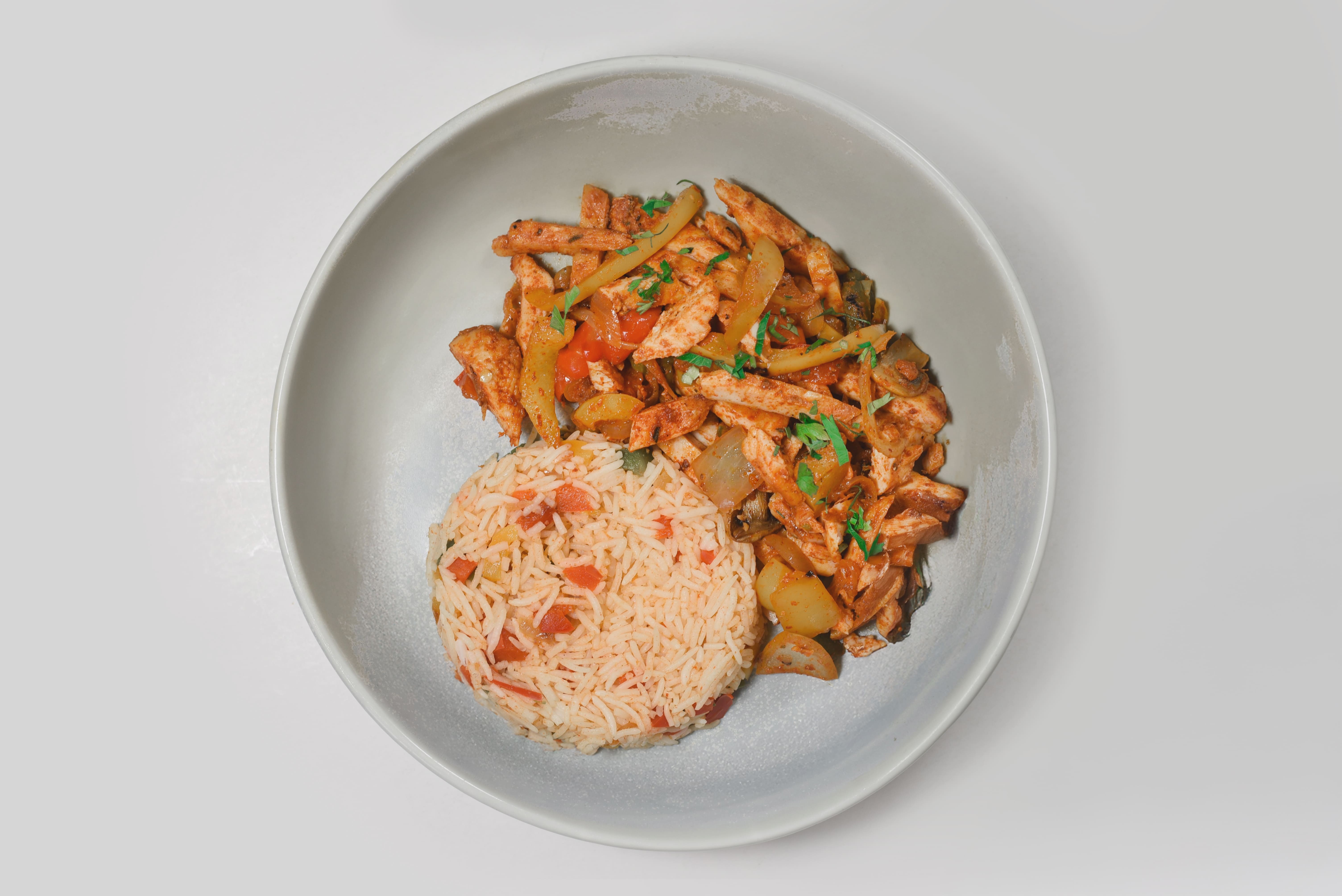 Mexican chicken fajita, sushi rice (Gluten free) (Dairy free)
